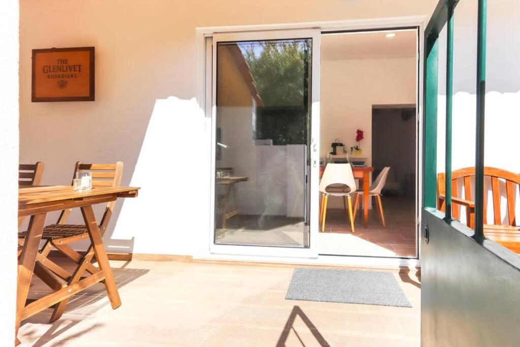 Caparica Beach Villa Trafaria Екстериор снимка